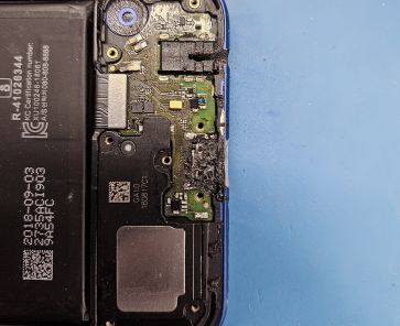 Смартфон Honor 8X - замена разъема microUSB после возгорания