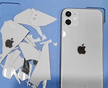 Смартфон Apple iPhone 11 - замена задней крышки